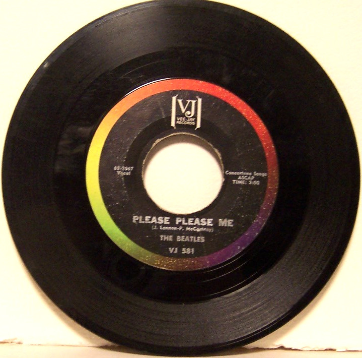 THE BEATLES - PLEASE PLEASE ME / FROM ME TO YOU - 1964 7" 45rpm VINYL RECORD