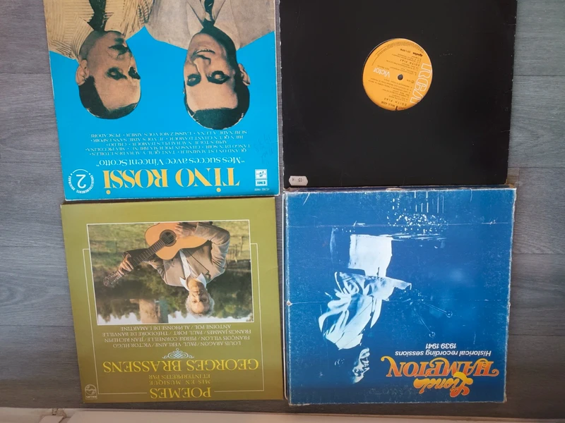 Lot de 6 vinyles 33 tours dont triple album de Lionel Hampton 1939-1941.
