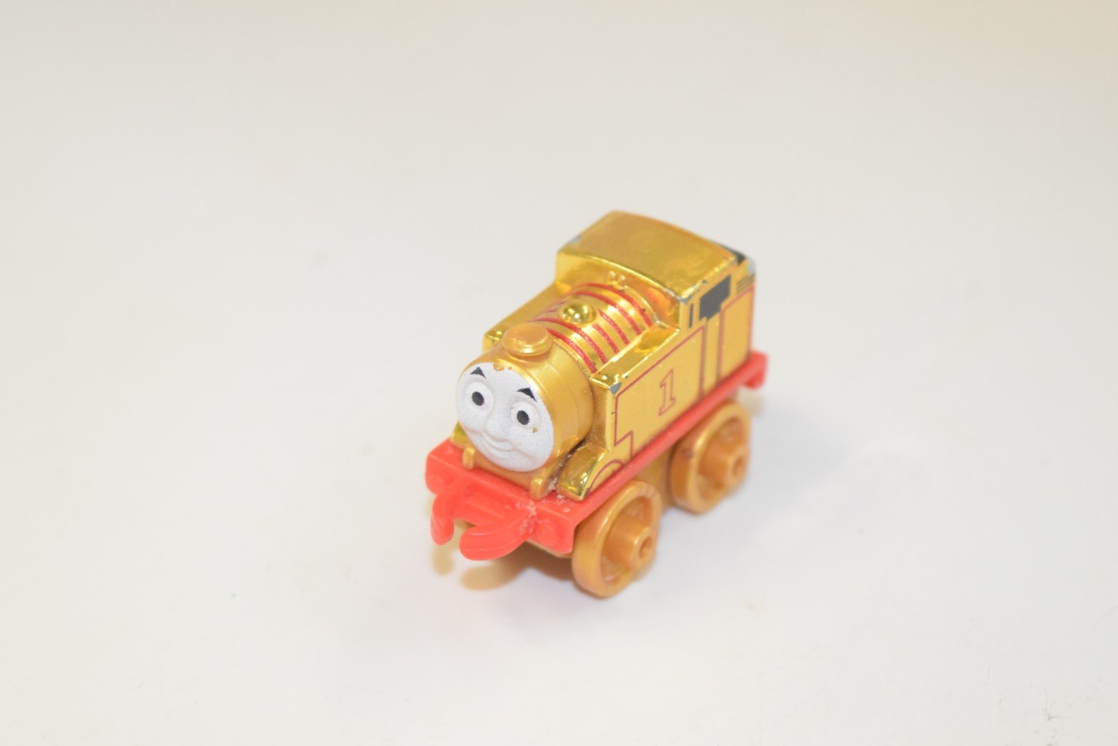 2014 MATTEL 75TH ANNIVERSARY GOLD THOMAS MINIS TRAIN. THOMAS & FRIENDS. G51A