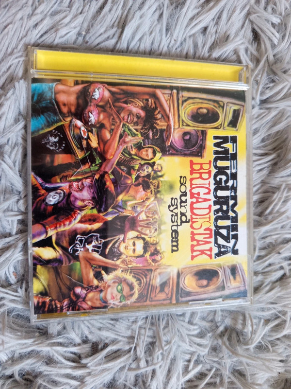 Boitier vide fermin muguruza Vendu sans le cd