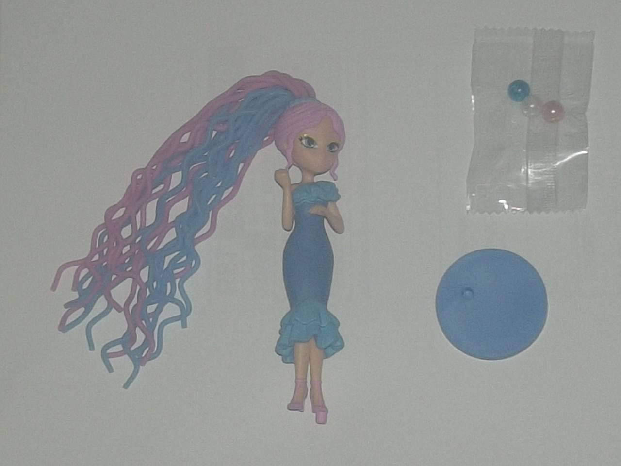 UNA PICCOLA BAMBOLA DI CHIX GIRLS CLUB FASHION DOLLS BLUE OCEAN (29.332)