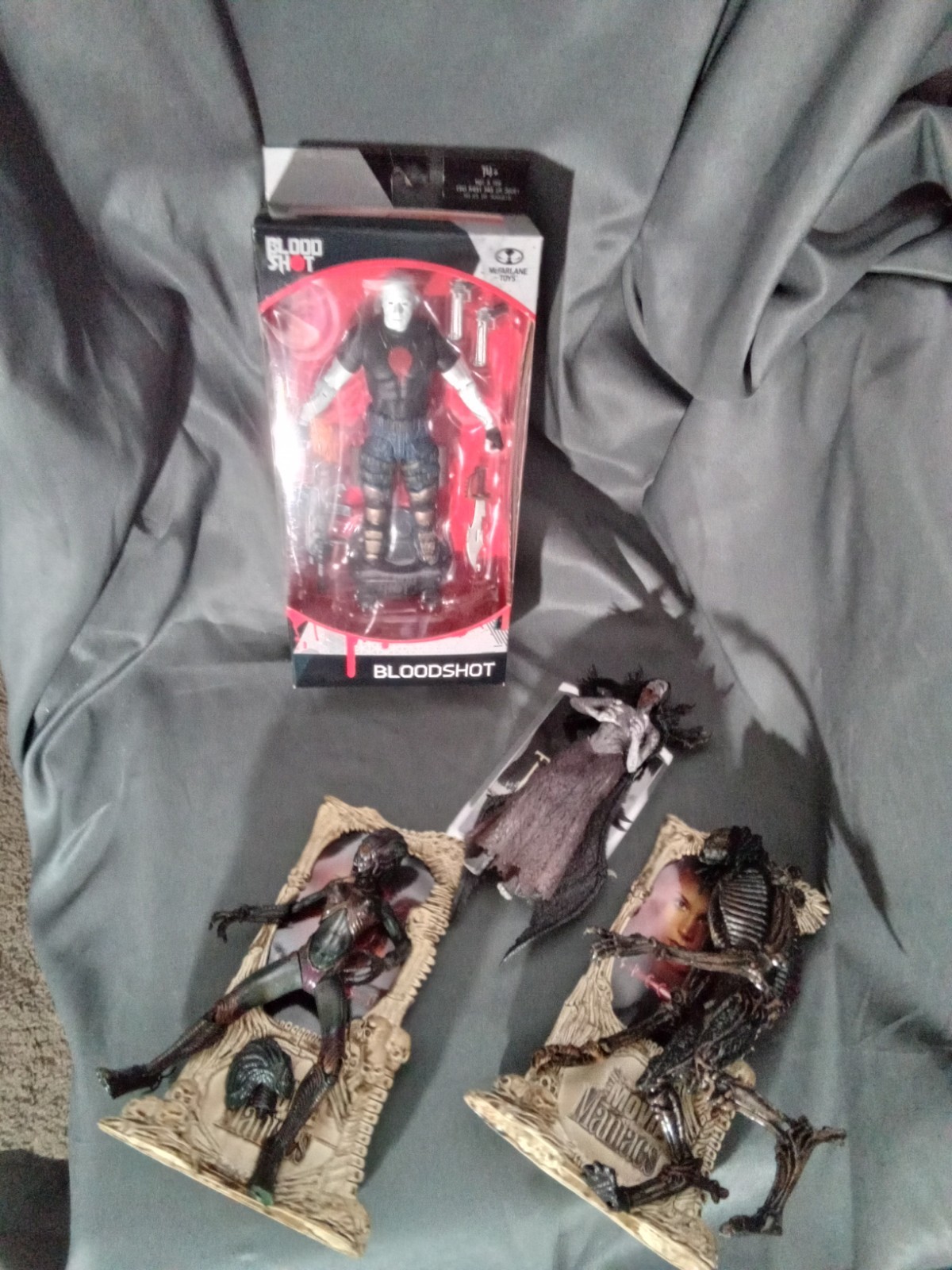 Lotto Figurine Mcfarlane Sciolte E Bloodshot NUOVE IN CONFEZIONE