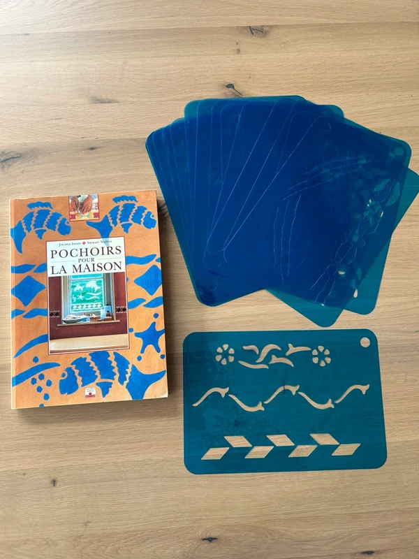 Livre pochoirs pour la maison