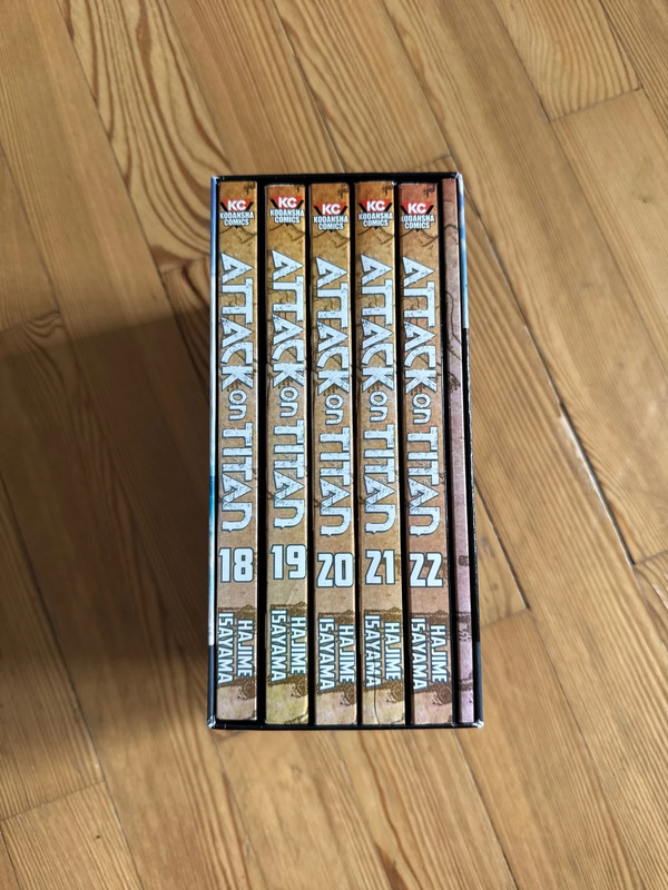 Attack On Titan Manga Box Set Vol. 18-22
