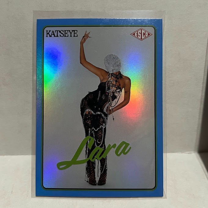 2026 ESCO KATSEYE Wild Trading Card Photocard #35 Lara /500 Holo Foil Blu