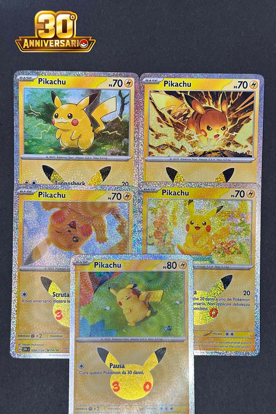 Lotto 5x Pikachu 30 Anniversario ITA Consecutivi 01-05/30 Set Promo Olografiche