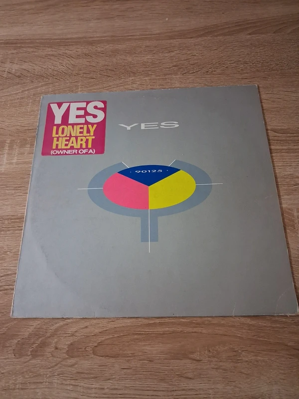 Vinyl yes 90125