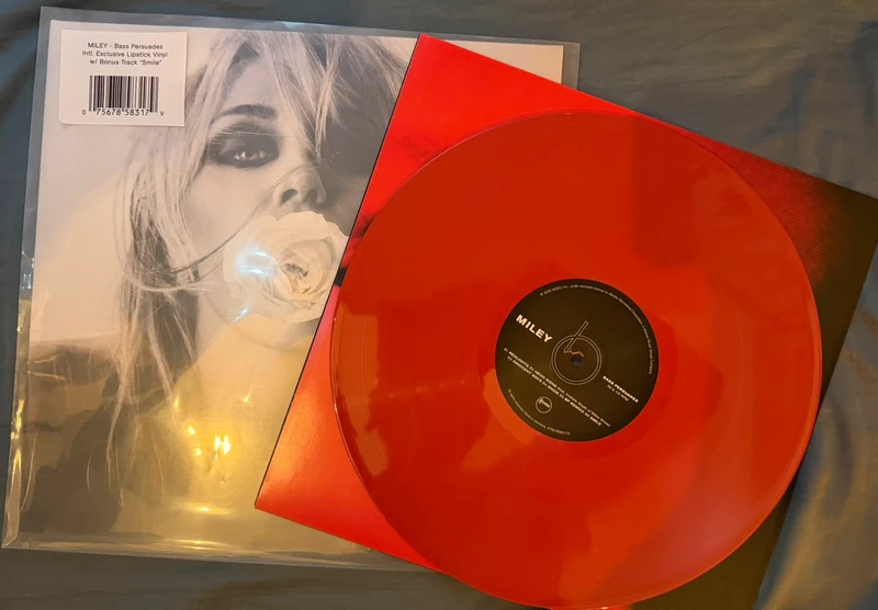 Miley Cyrus Bass Persuades Lipstick red vinyl bonus track