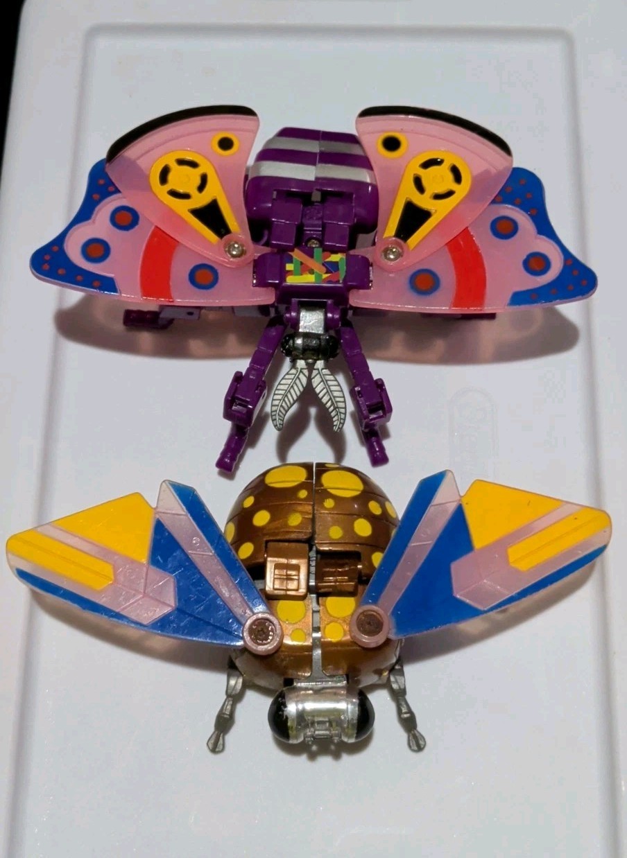 Insect 2 Sides Moth & Beatle Transforming Robot Action Figure