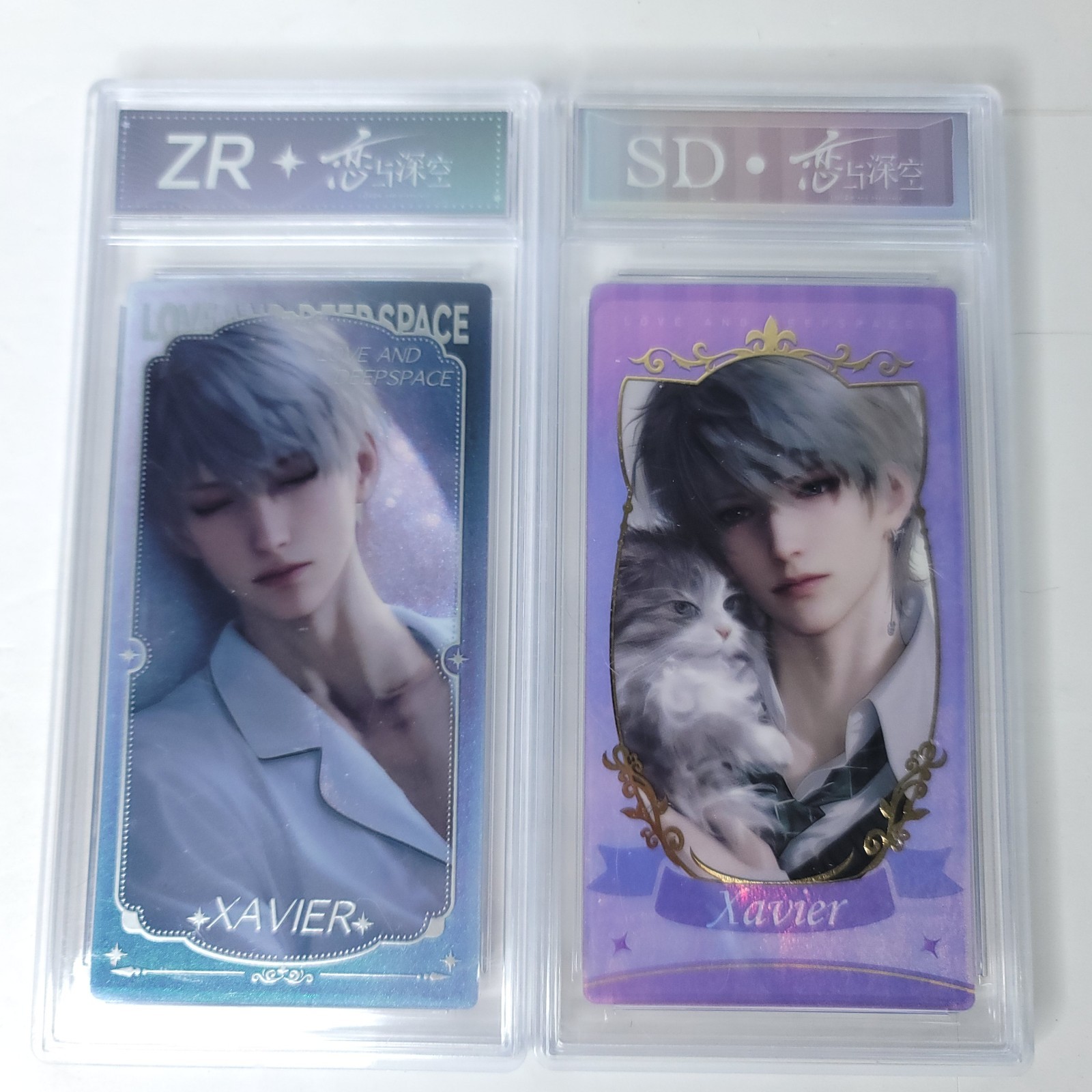 Love and Deep Space Xavier Silver Trading Card Encased lotto di 2 da collezione