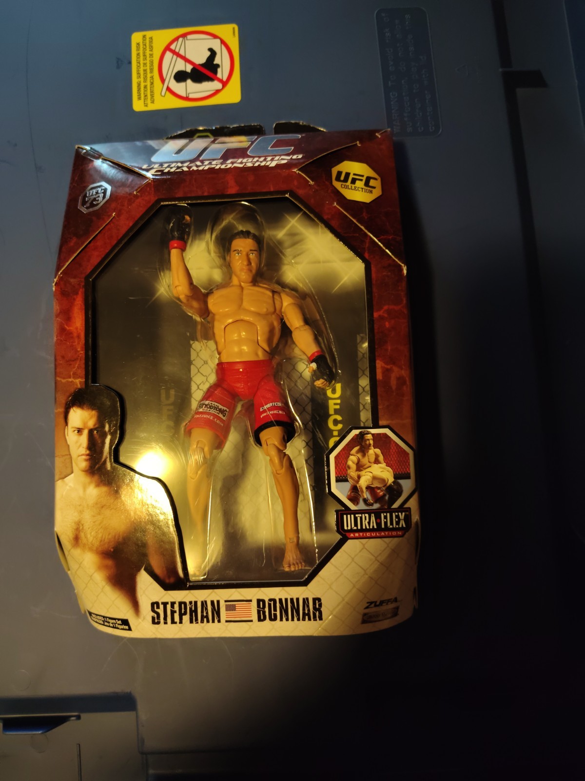 Modellino UFC Stephan Bonnar Deluxe Collection Serie 5 UFC 73