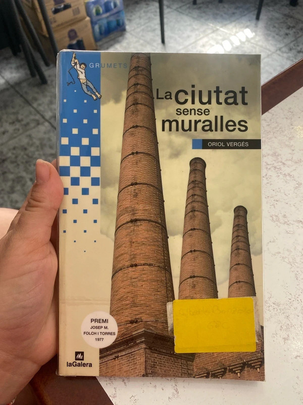 Libro en catalán la ciutat sense muralles
