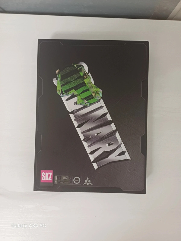 Stray kids oddinary limited