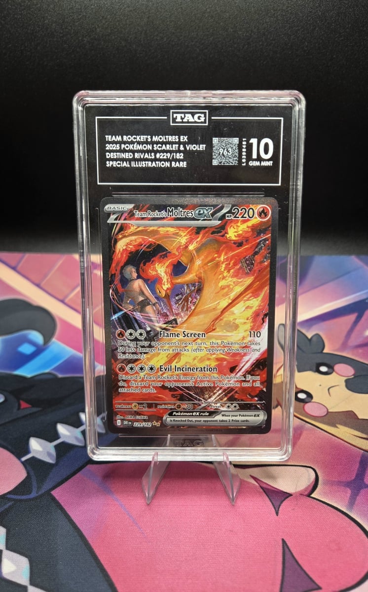 2025 Pokémon Rivali Destinati Team Rocket's Moltres ex #229/182 SIR TAG 10 (979)
