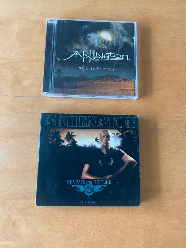 Lot CD Akhenaton (dont un double)