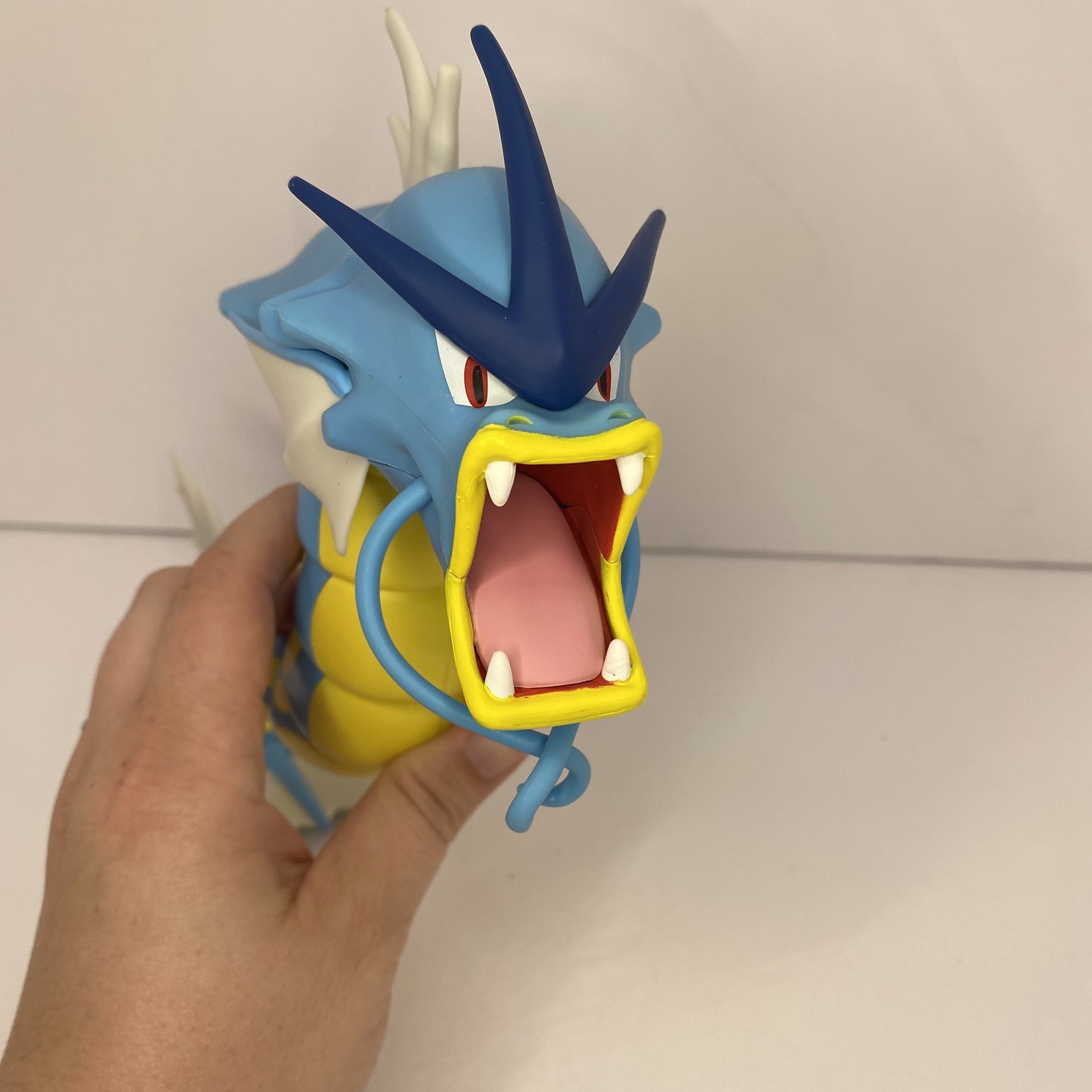 Pokemon Gyarados Epic Battle Figure 12” articolato senza supporto usato condizioni