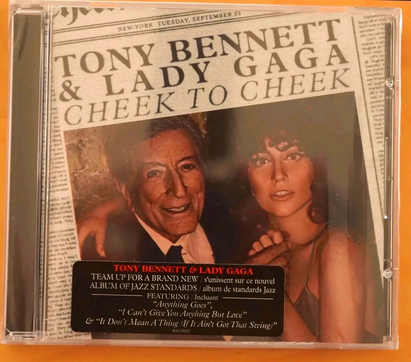 Tony Bennett & Lady Gaga - Cheek To Cheek Standard Edition