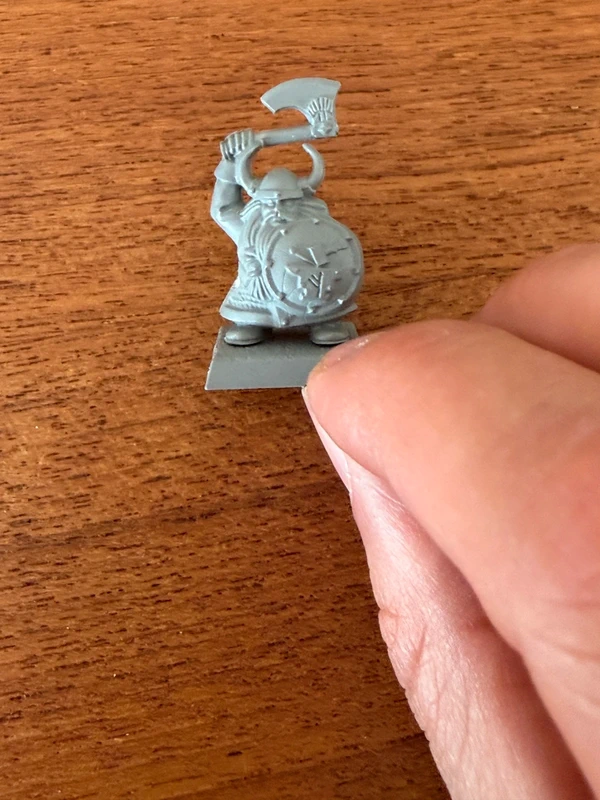 Figurine Warhammer nain et gobelin