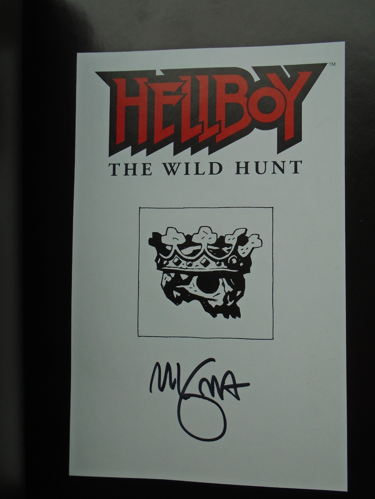 HELLBOY The Wild Hunt firmato Mike Mignola + film cast David Harbour, Daniel Kim