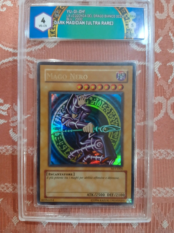 Dark magician (ultra rare)