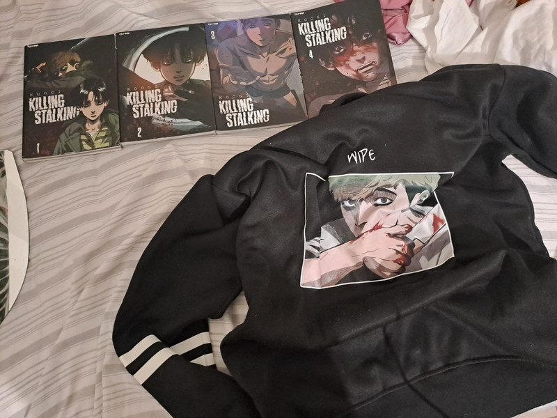 Killing Stalking 1-4, italiano + felpa inclusa
