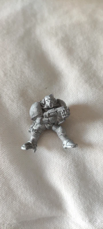 Space marine with artificer armour Warhammer 40k necromunda rogue trader
