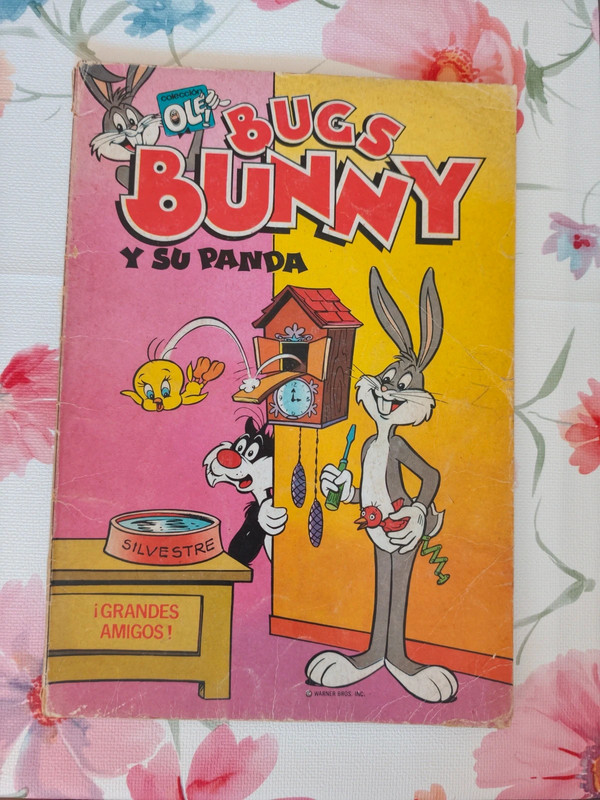 Tebeo Bugs Bunny y su panda