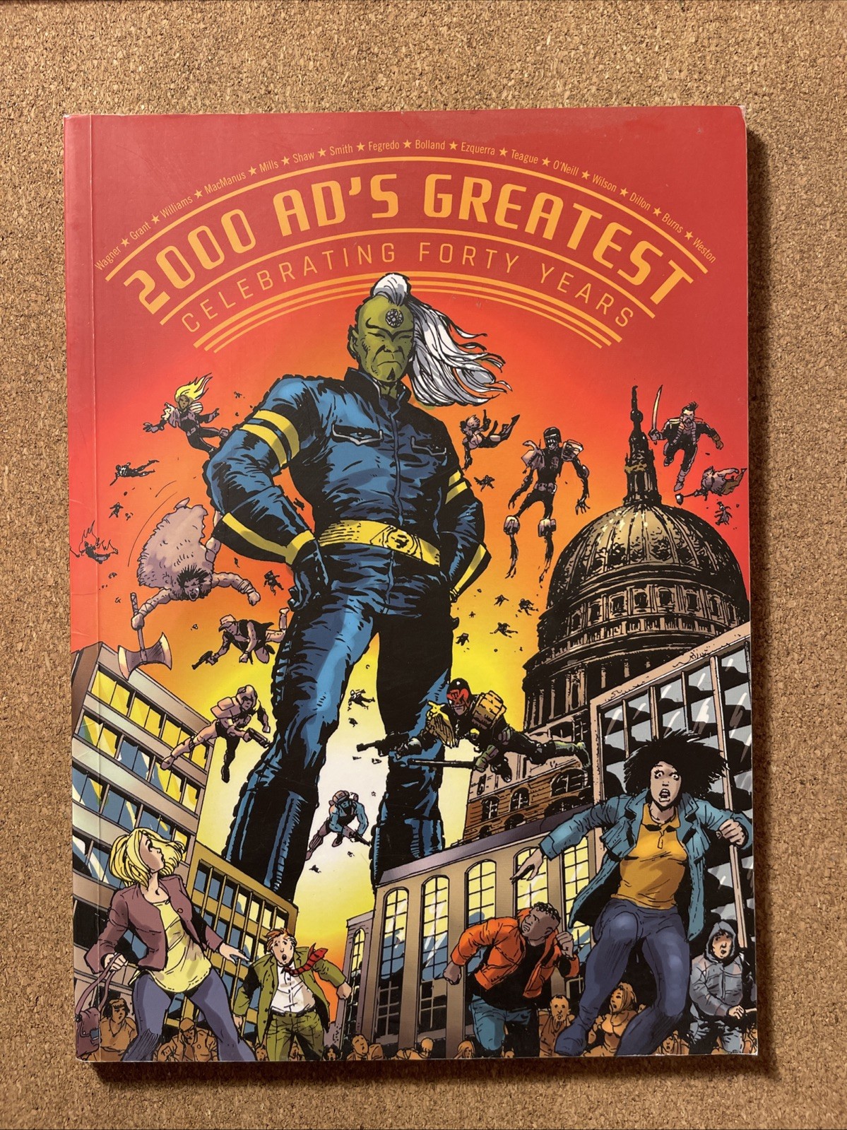 2000AD'S Greatest : Celebrating Forty Years TPB VGC 1st print 2017 Judge Dredd