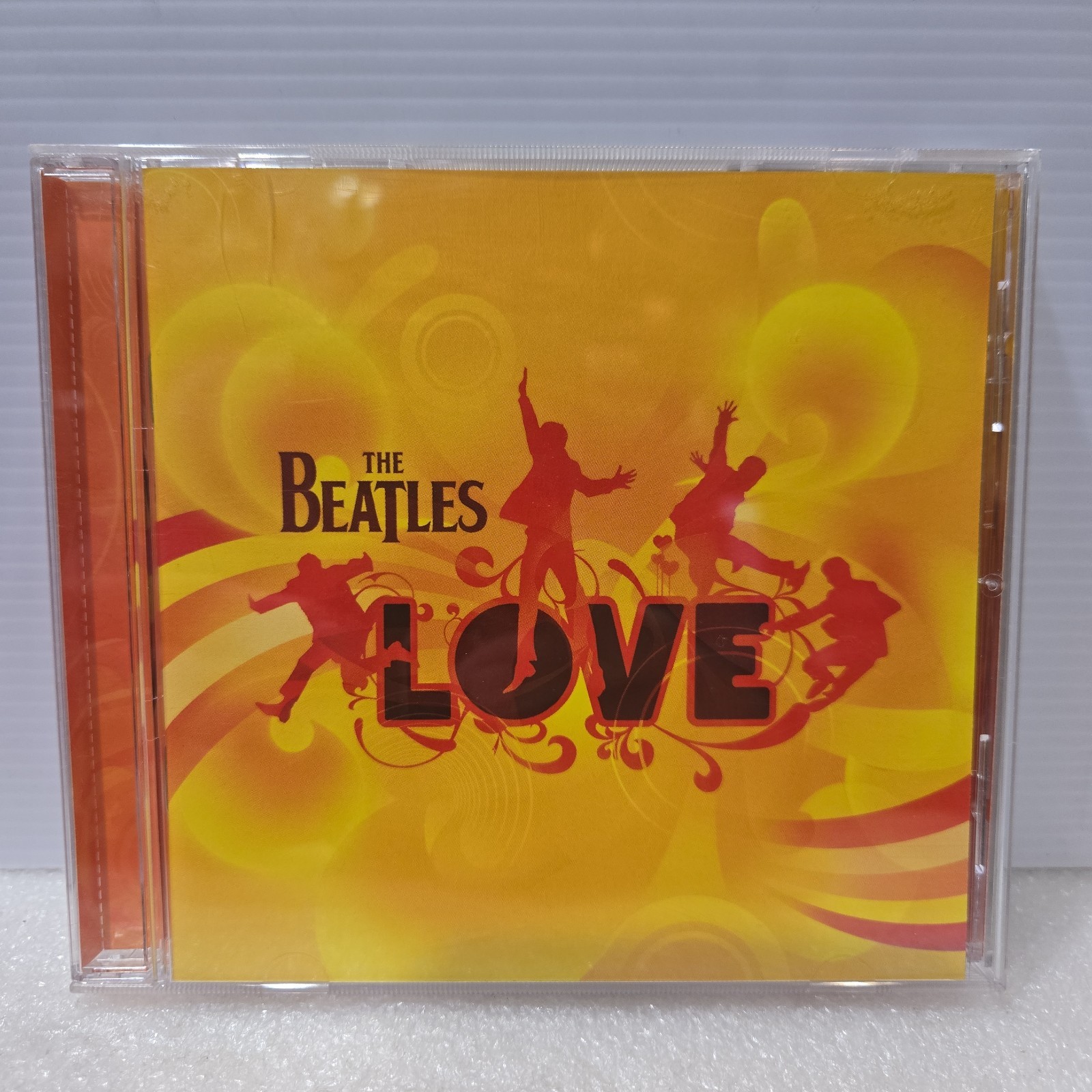 The Beatles LOVE CD Album Yellow Cover Capitol Apple Rock Pop Studio Album