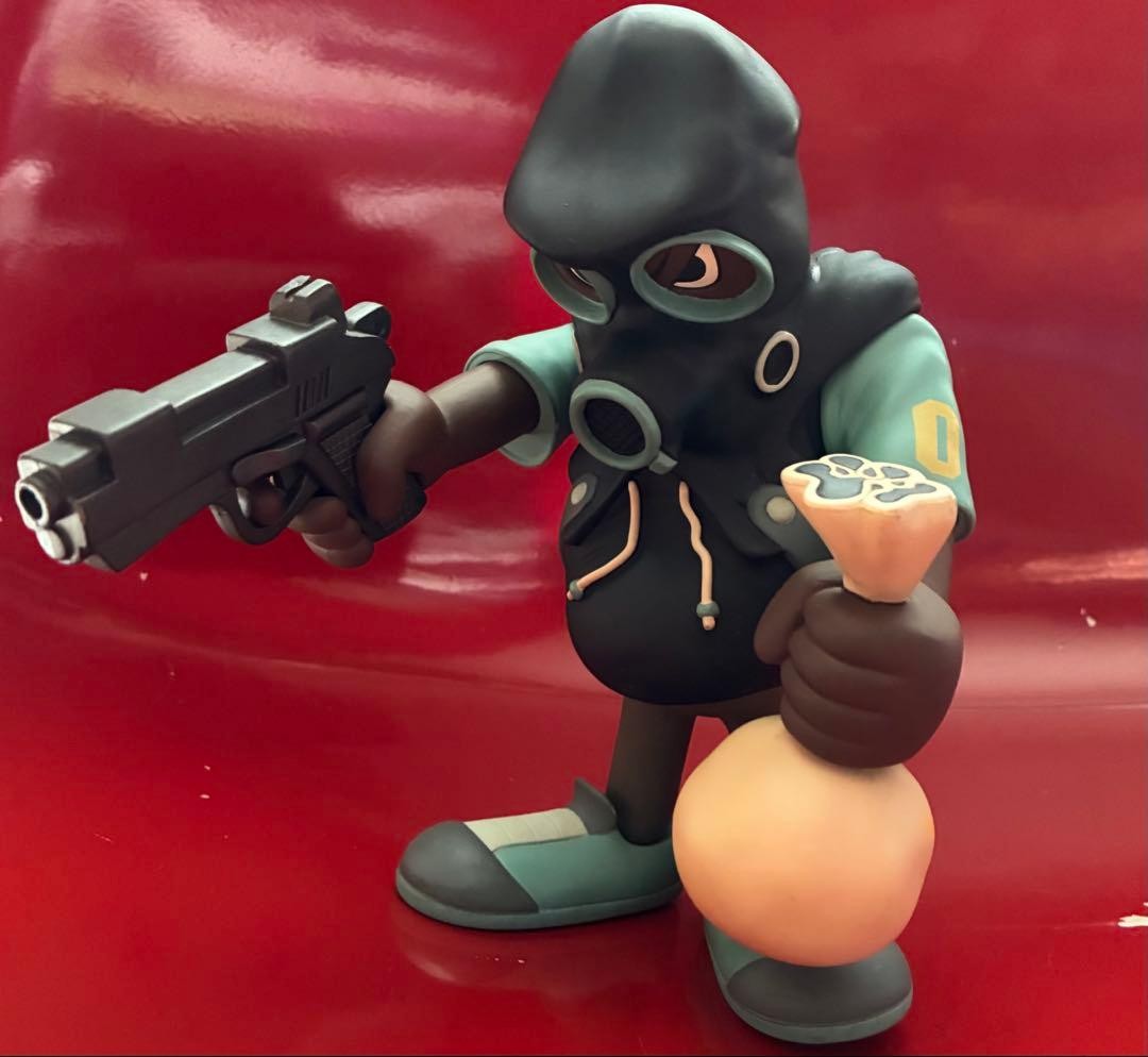 MEDICOM TOY Back Drop Bomb Figure Designer Toy 19cm 13+ Collector Item