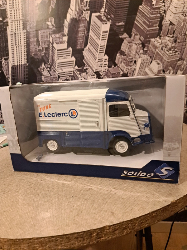 citroen hy solido 1/18 en boite