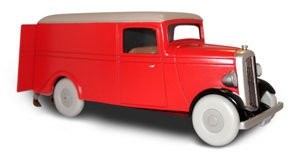 MOULINSART Tintin  "1930'S Truck" From "The Secret Of The Unicorn" Scale Model 6