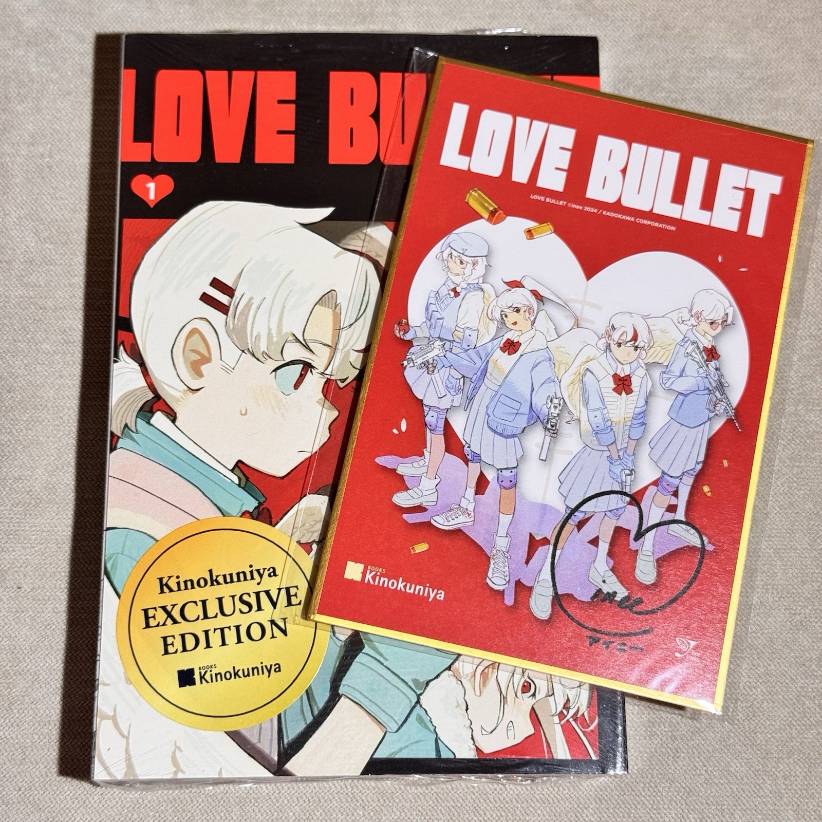 Love Bullet Volume 1 Kinokuniya Esclusiva Cover Manga + Shikishi Board [Inglese]