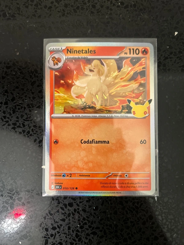 Ninetales 010/128 - 30th Anniversario