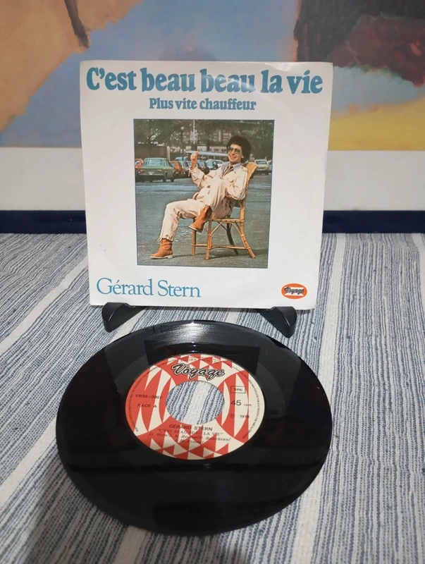 Single.  Gérard Stern