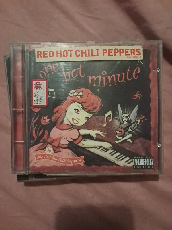 Red Hot Chili Peppers one hot minute