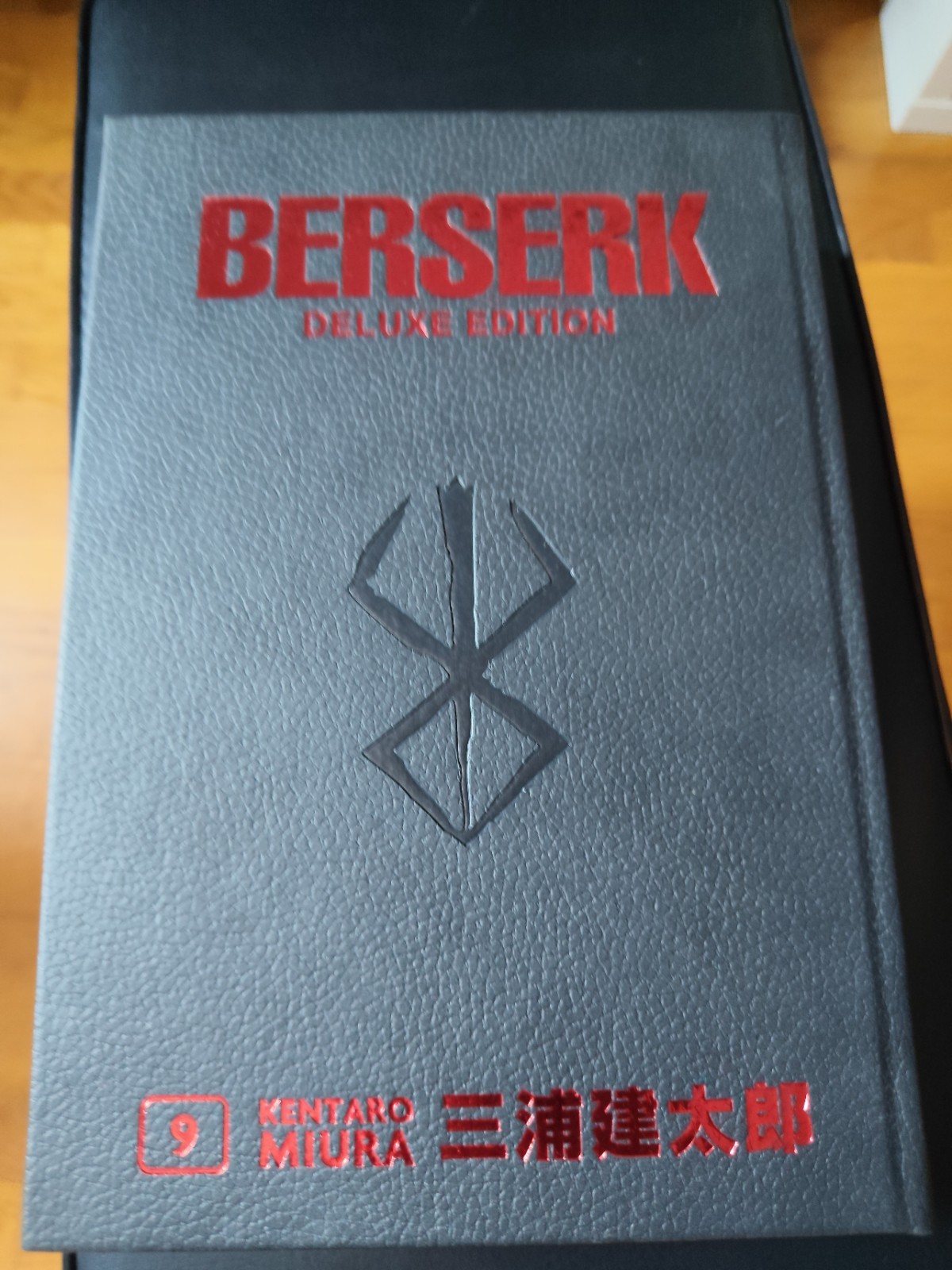 Volume 9 BERSERK Italiano 