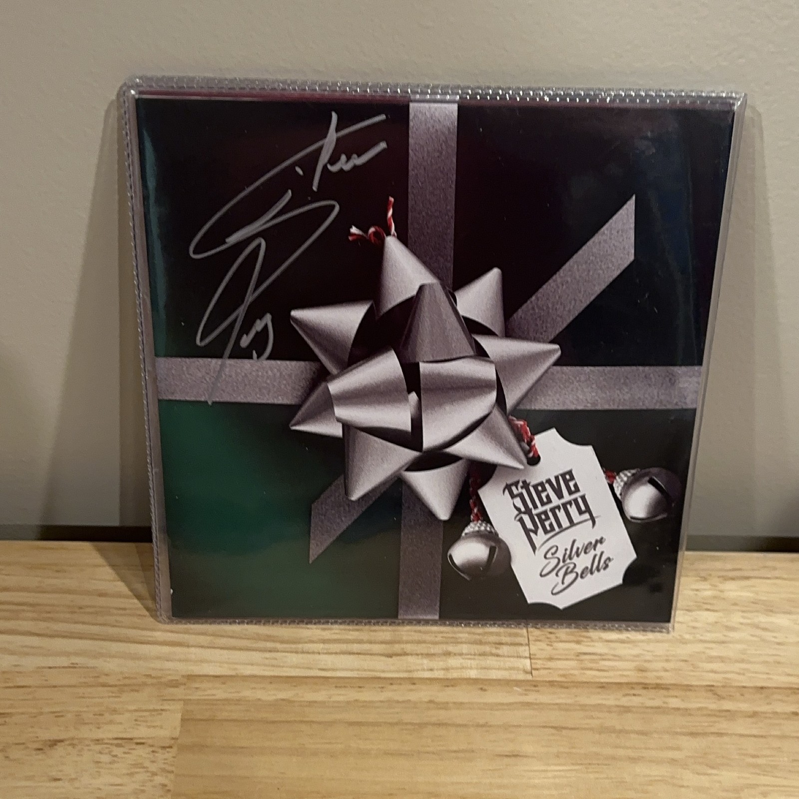 Hand Signed Silver Bells Vinyl Record 7" Autographed Steve Perry JSA II11853