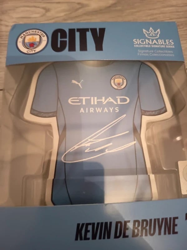 Objet collection Kevin De Bruyne  Manchester City dedicace Signables Collectible Signatures