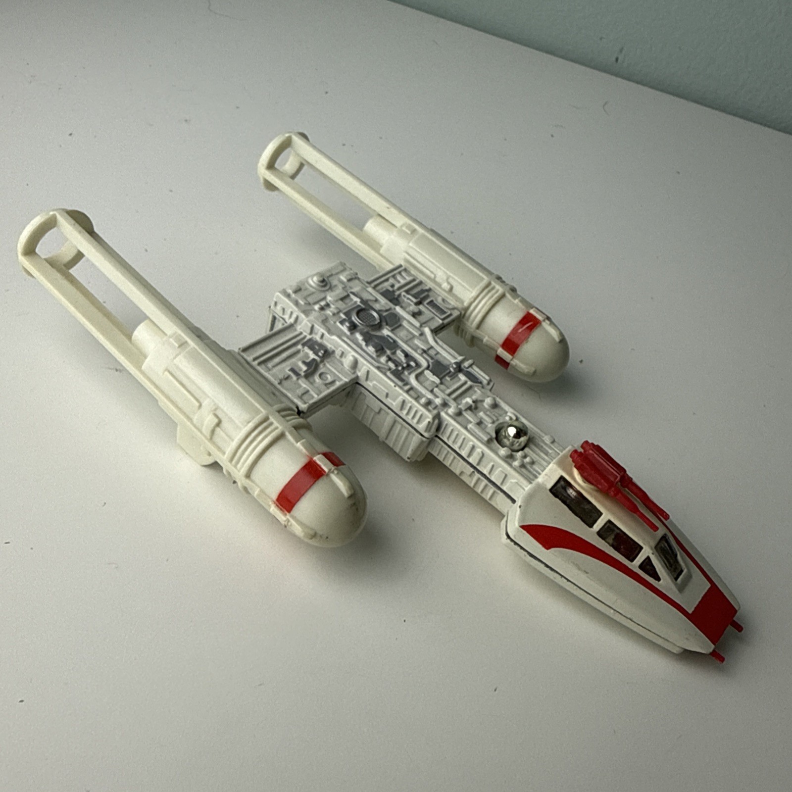 Star Wars 1979 nave pressofusa vintage Y-Wing completa con bomba rossa Kenner BELLA