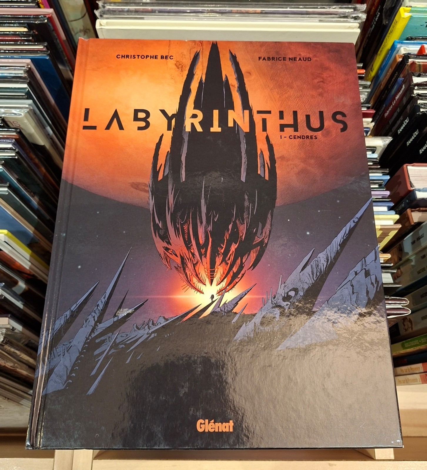 Labyrinthus T.1  Cendres _ Neaud - Bec _ Glénat  1ère édition 2020 /Dédicacé