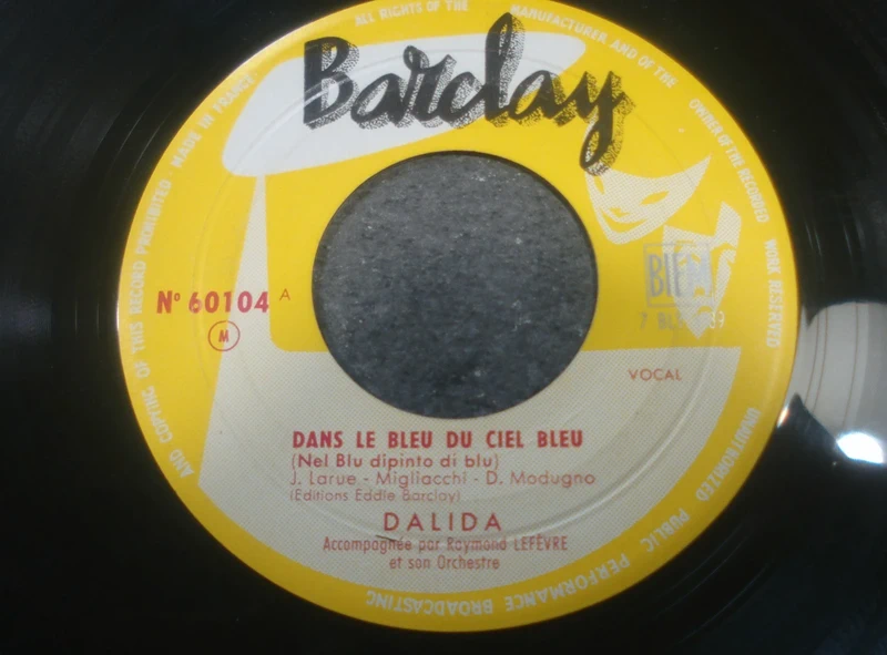 45t juke box -dalida -dans le bleu du ciel bleu -la montagne 1958