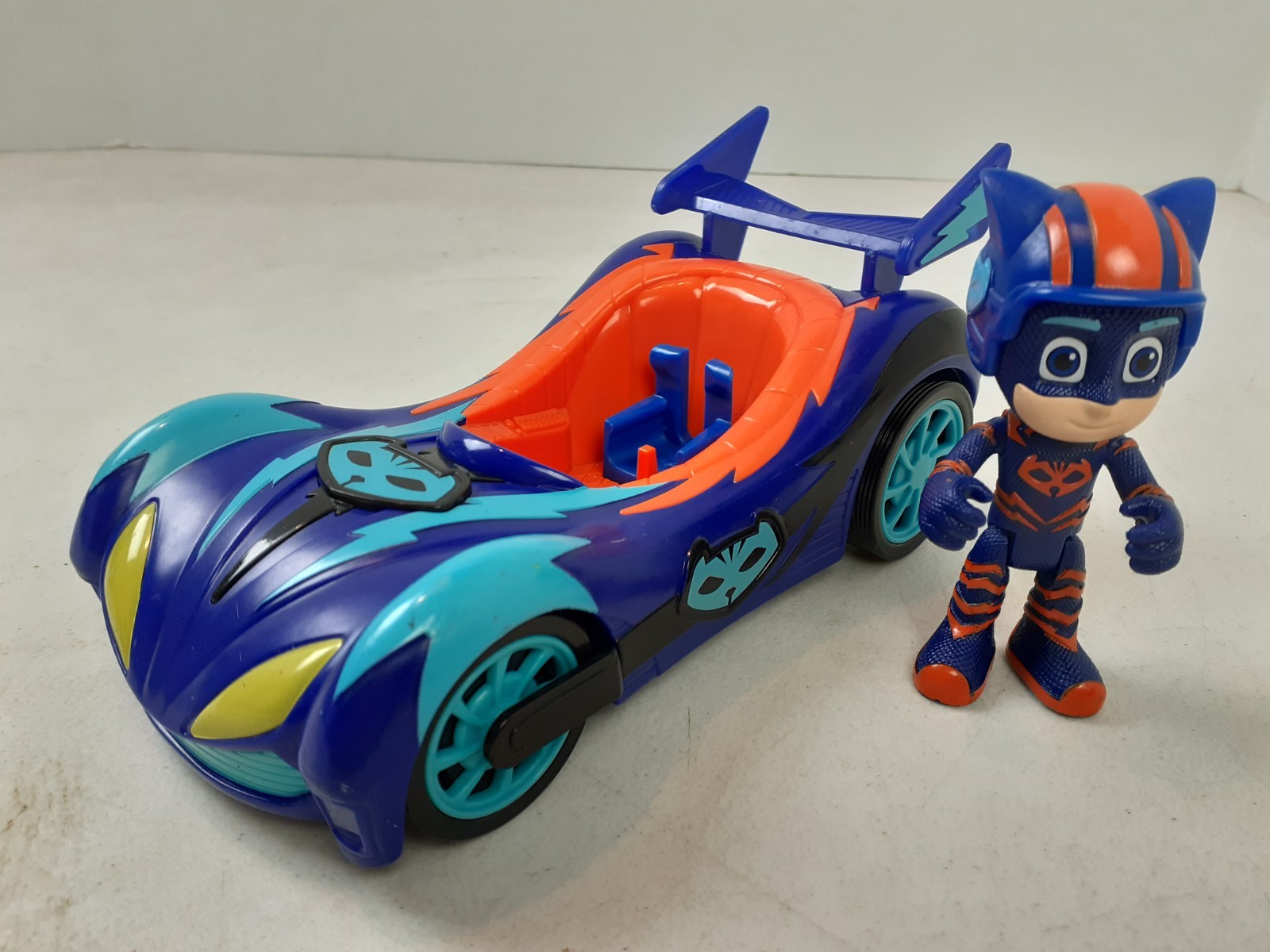 PJ Masks  Race Into The Night Cat Car Orange & Blue Racecar with Catboy Figure
