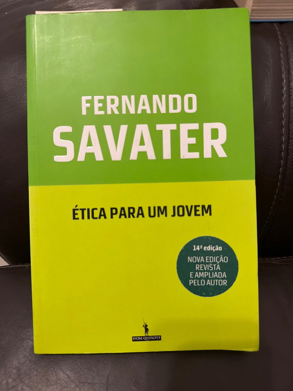 Livro” Ética para um Jovem” por Fernando Savater