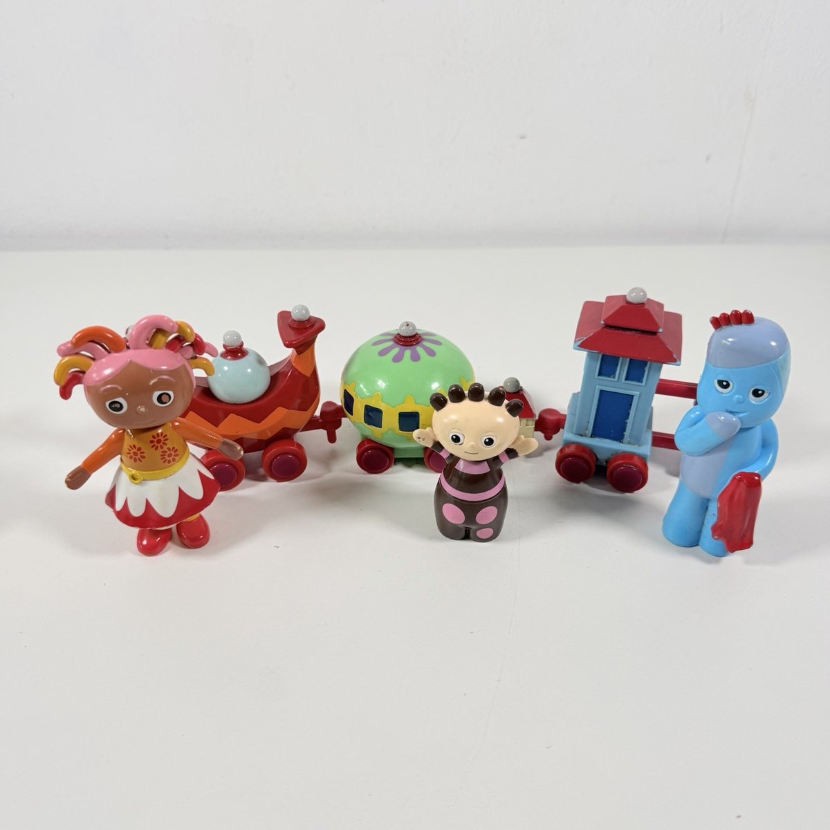 In The Night Garden Bundle- Figures, Ninky Nonk Train Ragdoll Golden Bear