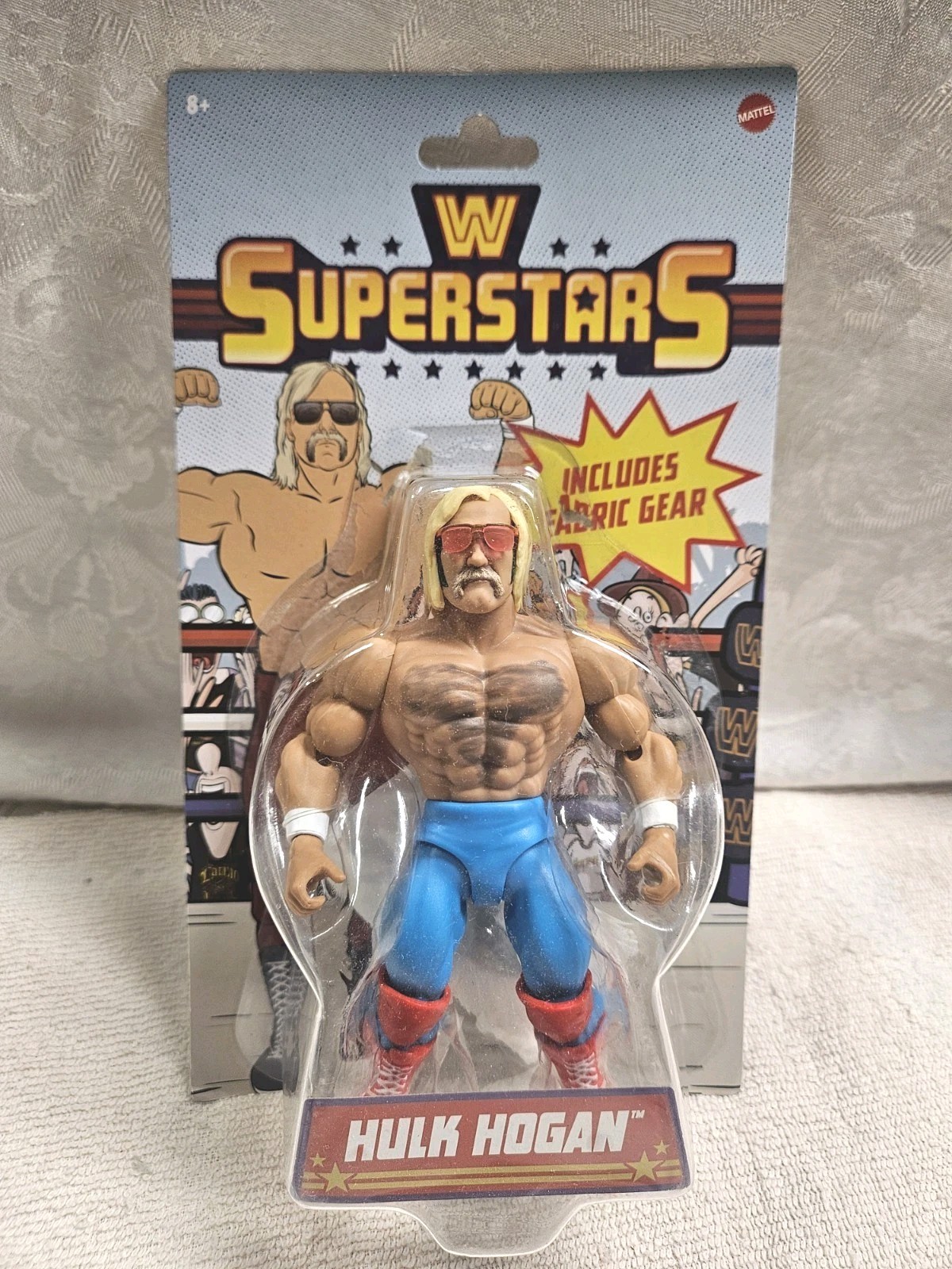 WWE Superstars Hulk Hogan Blue pants chase