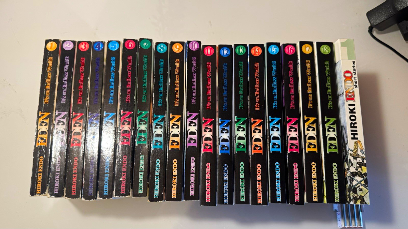 Eden - È un mondo senza fine! Volume 1-18 completo + Short Stories 1 - Hiroki Endo