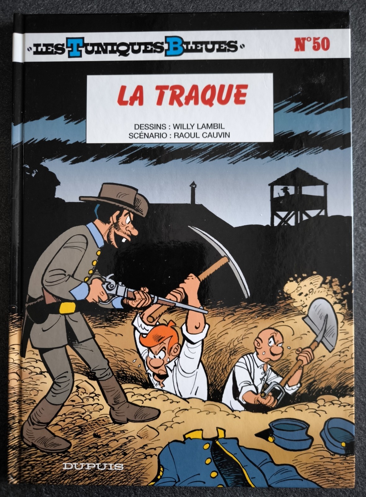 BD Les tuniques bleues - 50 - La traque - EO 2006