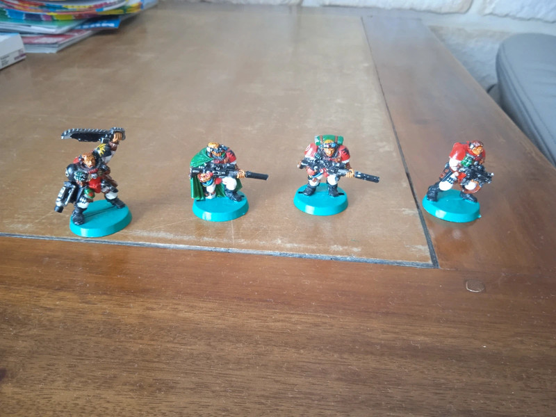 Lot figurines blood Angel métal.