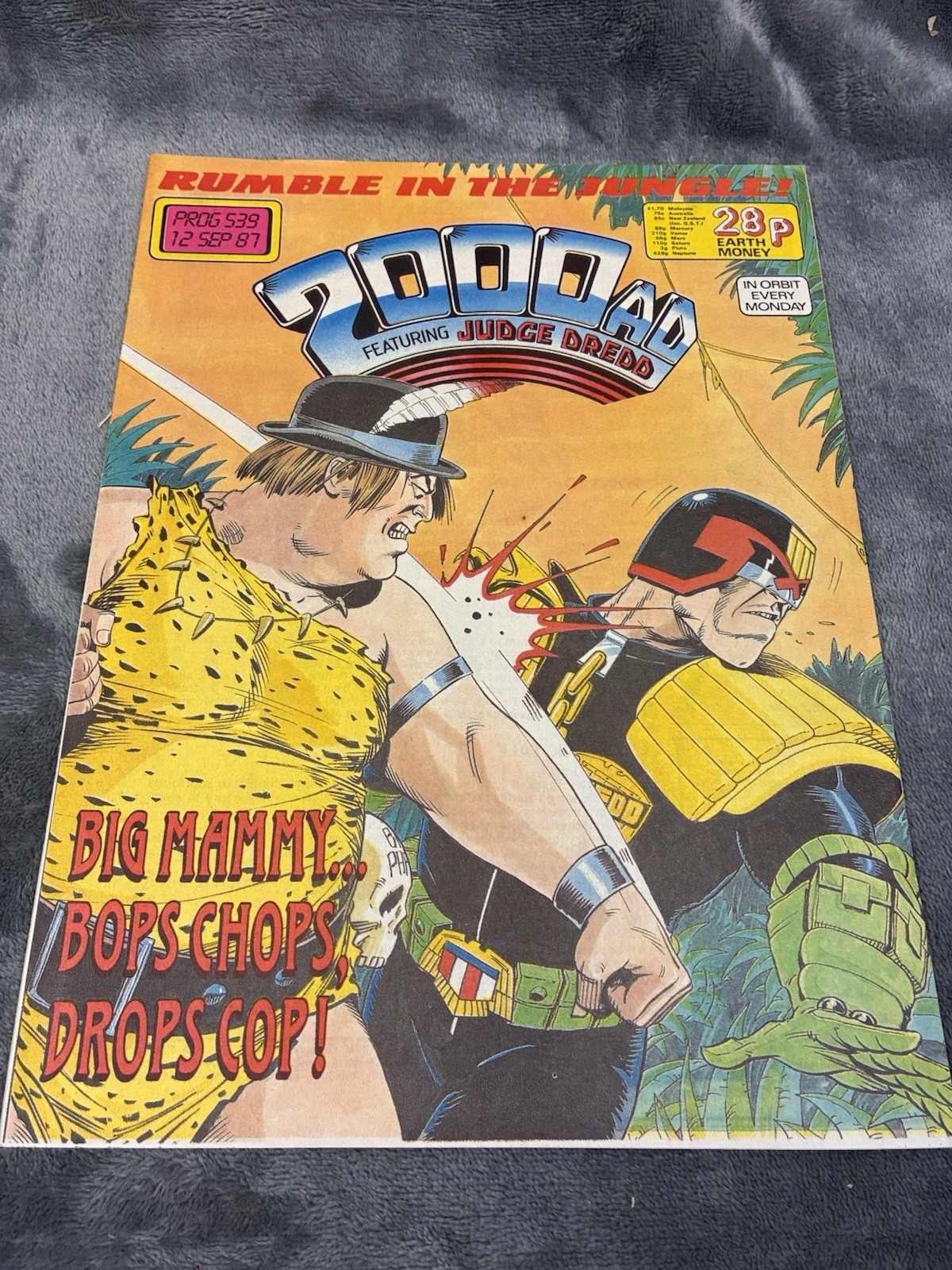 2000AD Feat Judge Dredd Prog 539 12 sep 87 